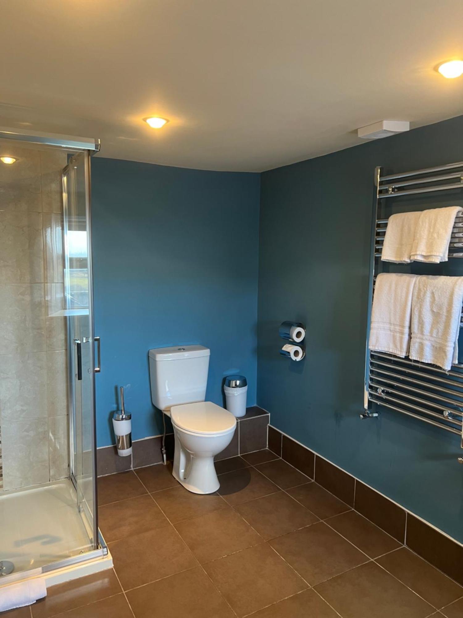 The Townhouse Bed & Breakfast Milltown Malbay Eksteriør bilde