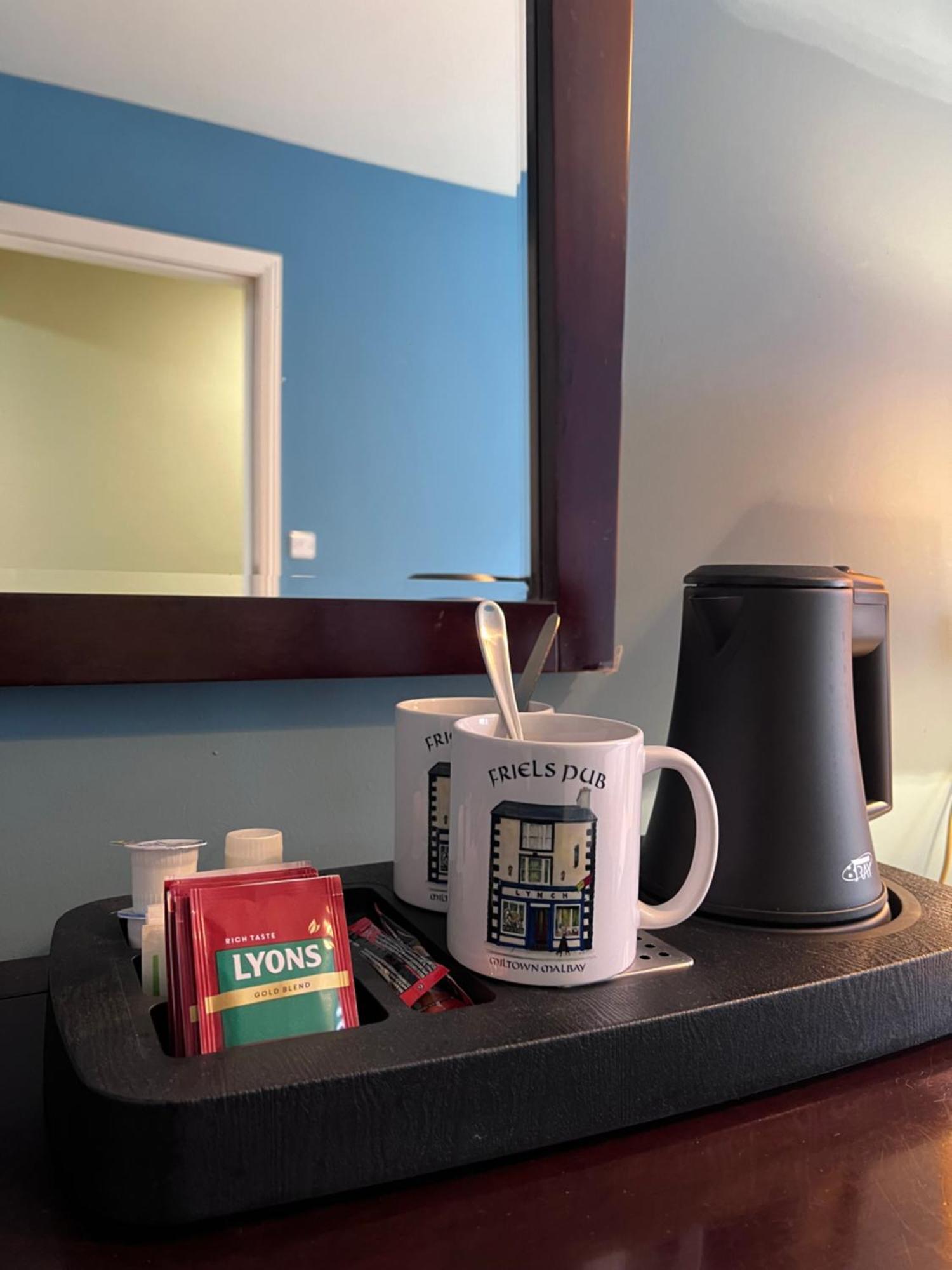 The Townhouse Bed & Breakfast Milltown Malbay Eksteriør bilde