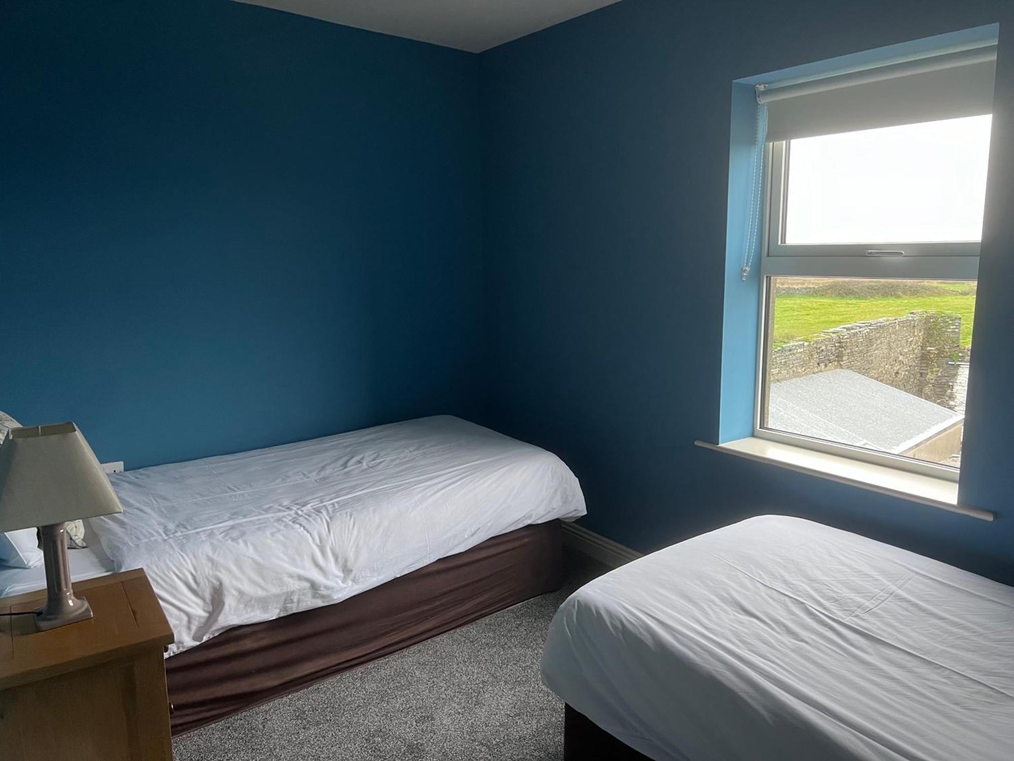 The Townhouse Bed & Breakfast Milltown Malbay Eksteriør bilde