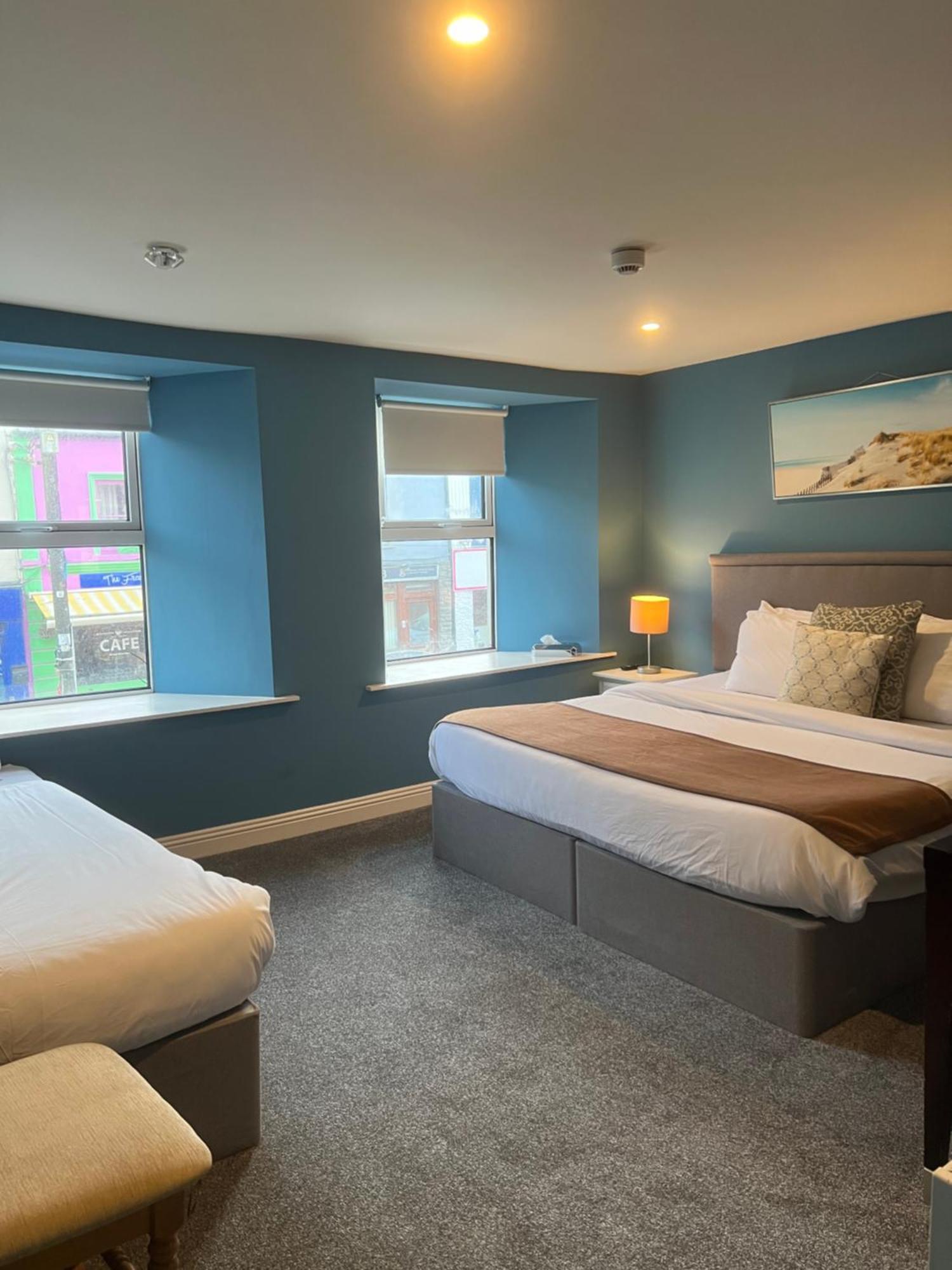 The Townhouse Bed & Breakfast Milltown Malbay Eksteriør bilde
