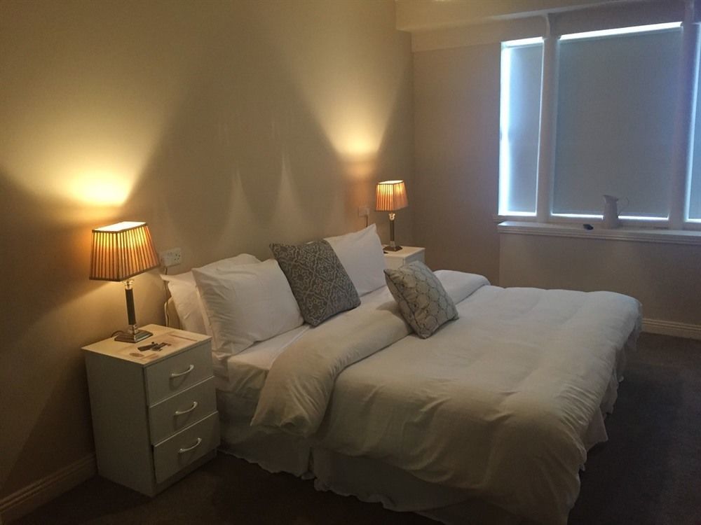 The Townhouse Bed & Breakfast Milltown Malbay Eksteriør bilde