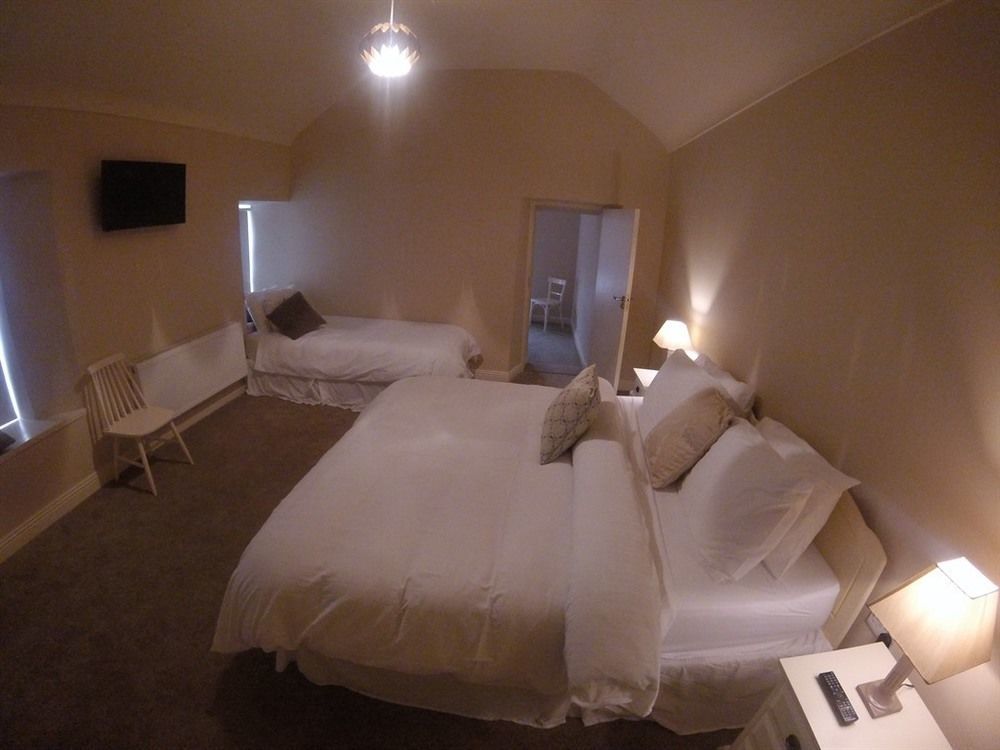 The Townhouse Bed & Breakfast Milltown Malbay Eksteriør bilde