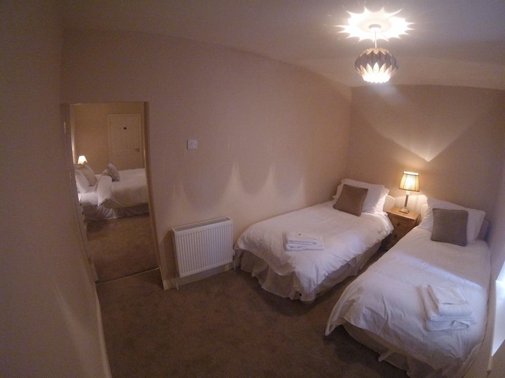 The Townhouse Bed & Breakfast Milltown Malbay Eksteriør bilde