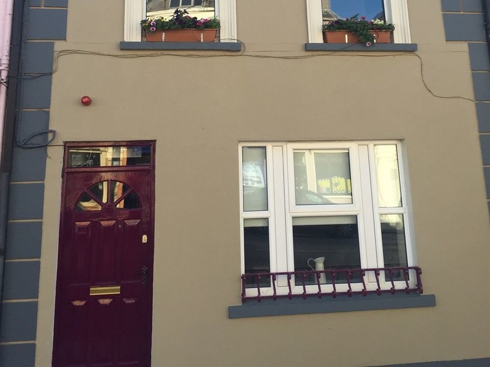 The Townhouse Bed & Breakfast Milltown Malbay Eksteriør bilde