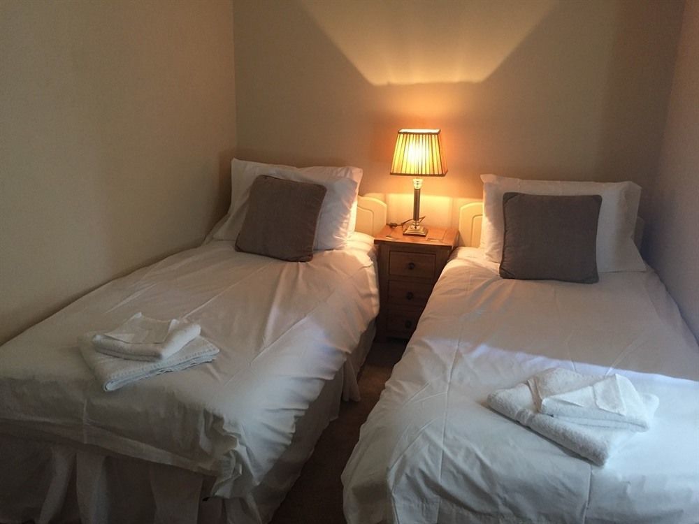 The Townhouse Bed & Breakfast Milltown Malbay Eksteriør bilde
